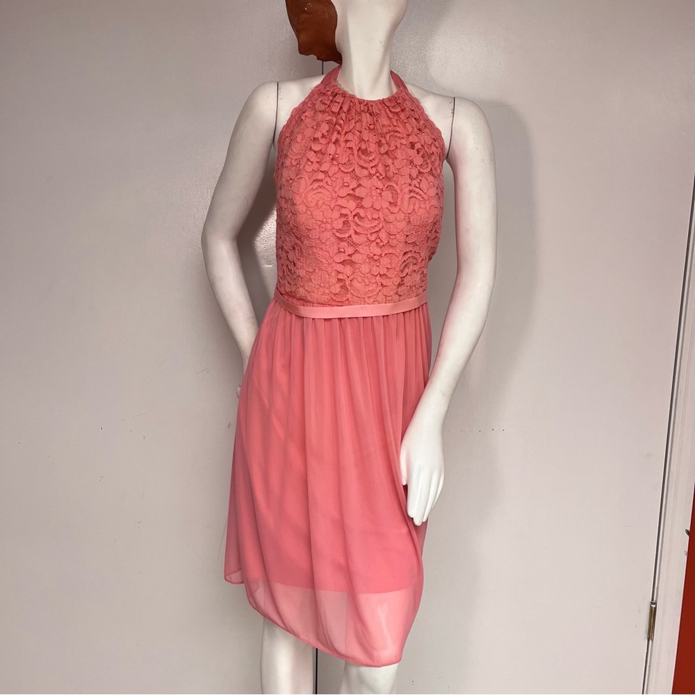 Short lace mesh dress with halter neckline, Size 22